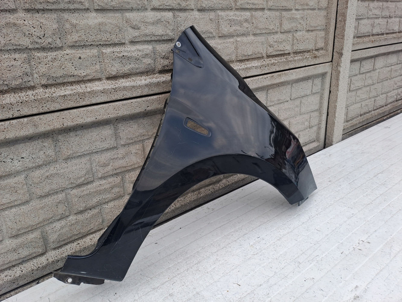 MITSUBISHI SPACE STAR 12-20 BŁOTNIK PRAWY PRZEDNI - (14173912300)