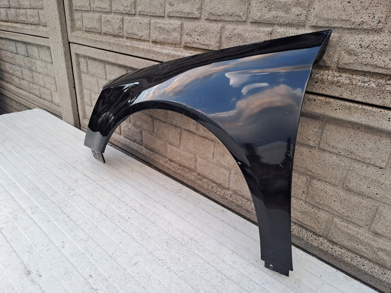 VW PASSAT B6 2005-2010 BŁOTNIK LEWY PRZEDNI - (14195079616)