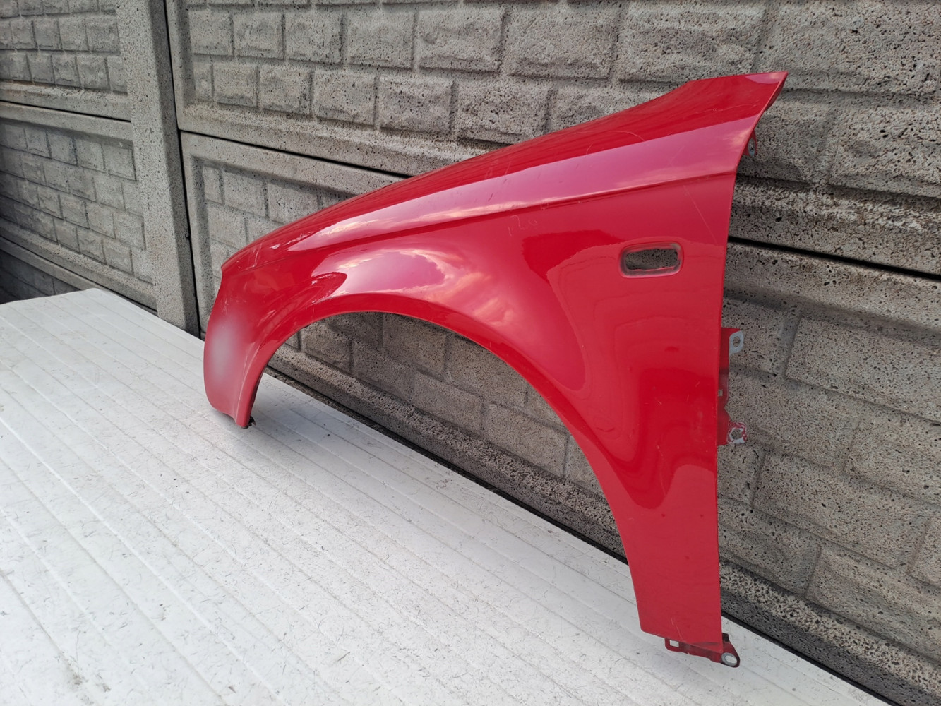 BŁOTNIK PRZEDNI LEWY AUDI A4 B7 8E0 2005-2009 - (14195223619)
