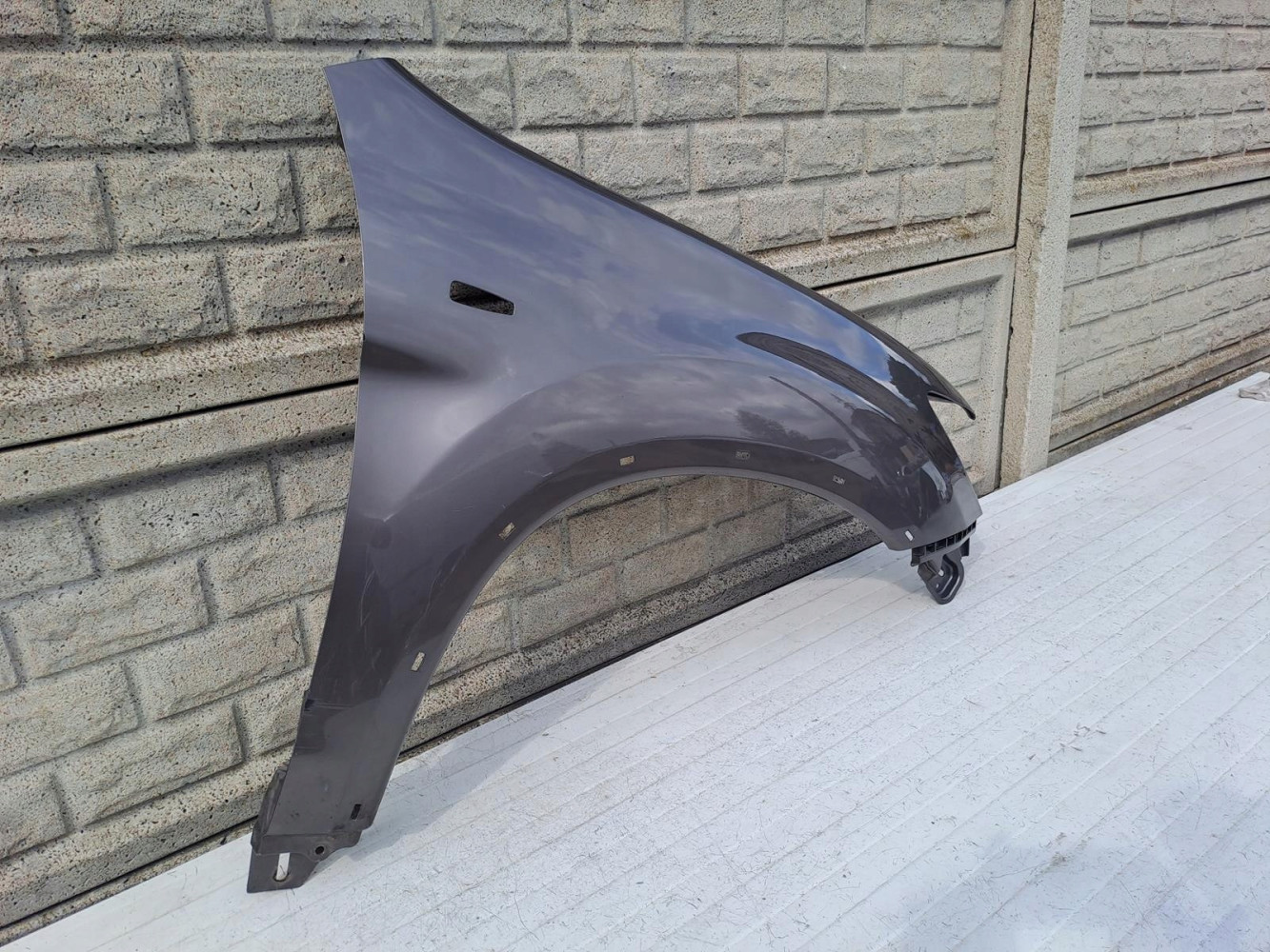 MITSUBISHI ASX 15-20 LIFT BŁOTNIK PRAWY PRZEDNI - (14236133007)
