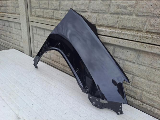 TOYOTA YARIS CROSS 4 IV 19-24 BŁOTNIK PRAWY - (14255043627)