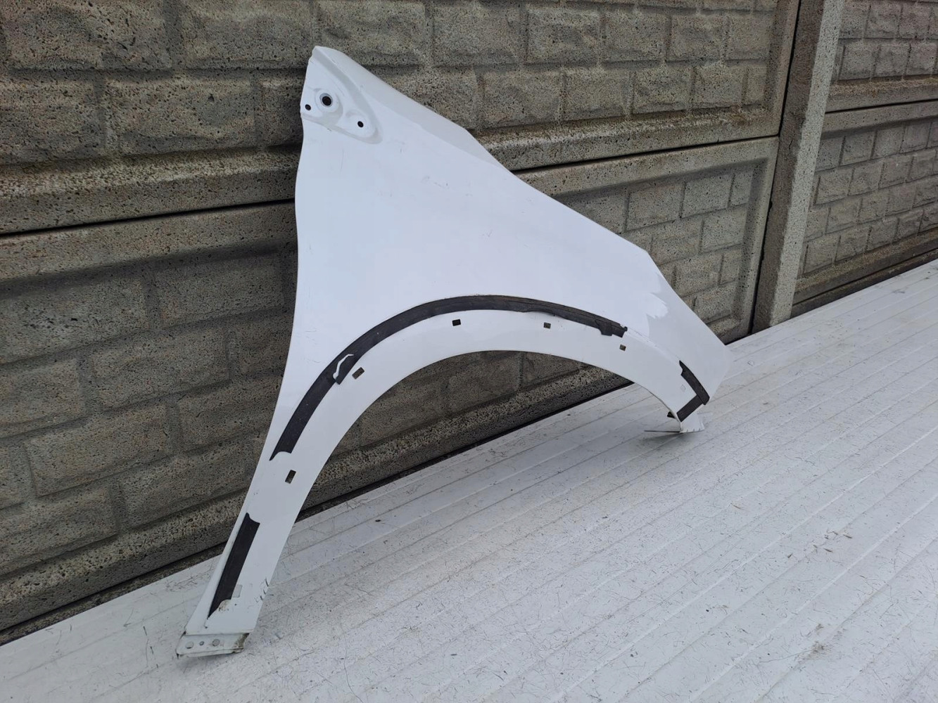 PEUGEOT 2008 14-18 BŁOTNIK PRZEDNI PRAWY - (14255051038)