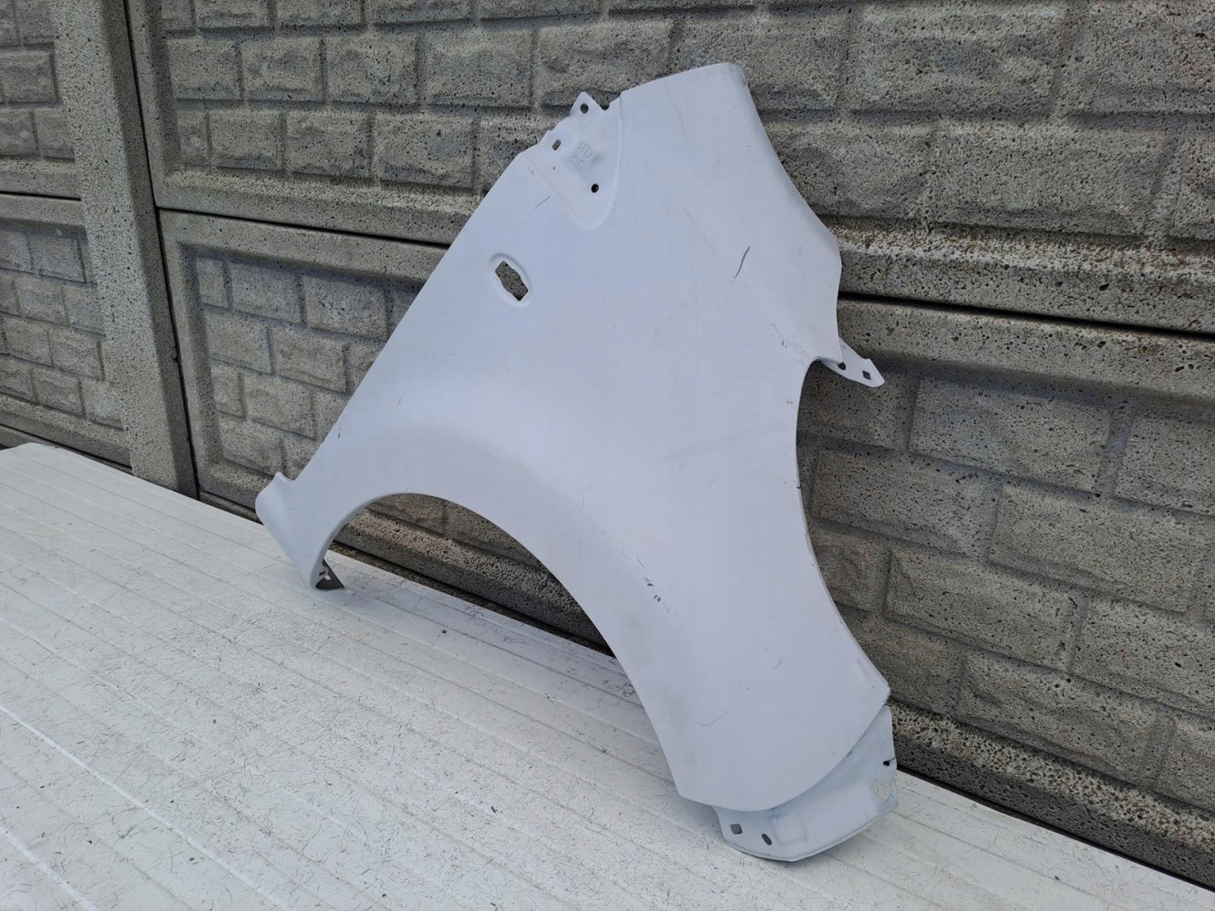 CITROEN C1 PEUGEOT 107 05-15 BŁOTNIK PRZEDNI PRAWY - (14274603620)