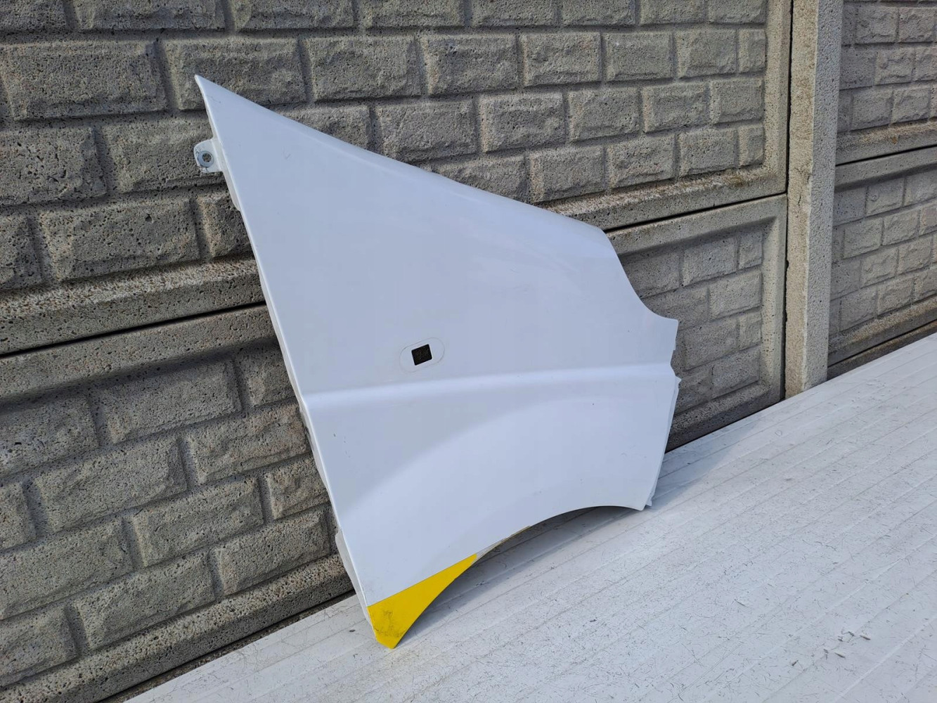 RENAULT TRAFIC OPEL VIVARO PRIMASTAR BŁOTNIK PRAWY - (14274739007)