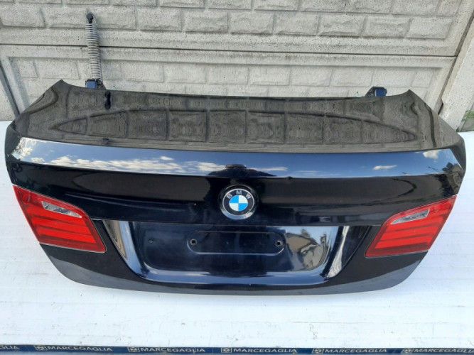 BMW 5 V F10 SEDAN KLAPA POKRYWA TYŁ LAMPA