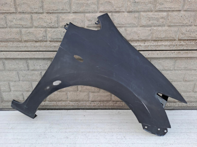 TOYOTA AURIS 1 I 06-10 BŁOTNIK PRZEDNI PRAWY - (14297318028)