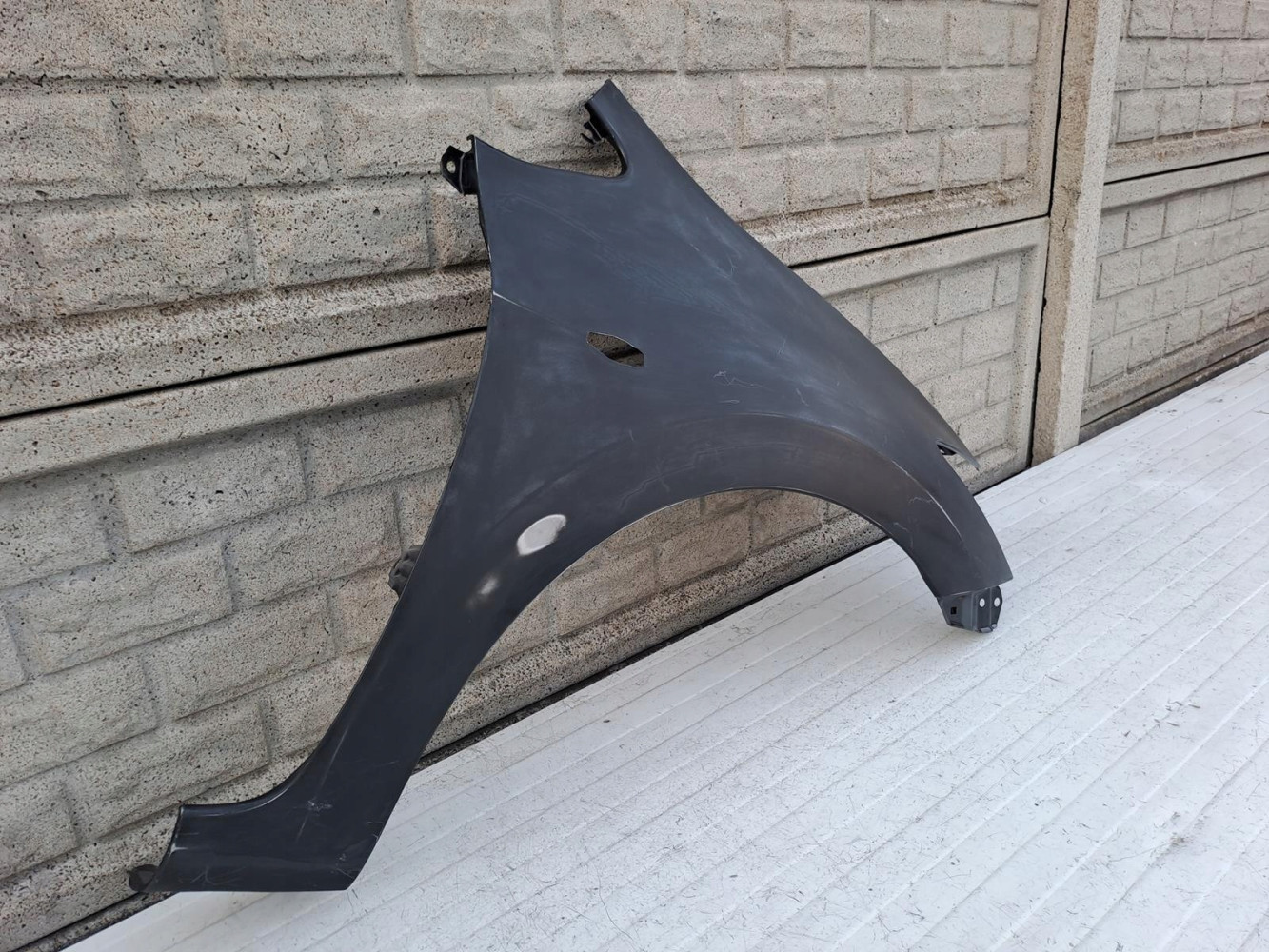 TOYOTA AURIS 1 I 06-10 BŁOTNIK PRZEDNI PRAWY - (14297318028)