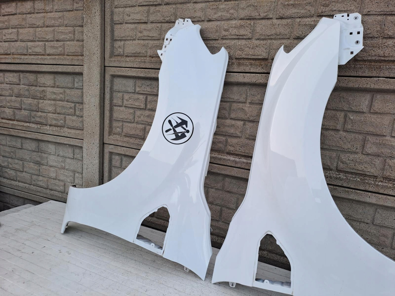 FORD RANGER LIFT 17-22 BŁOTNIK PRAWY LEWY PRZEDNI - (14297531527)
