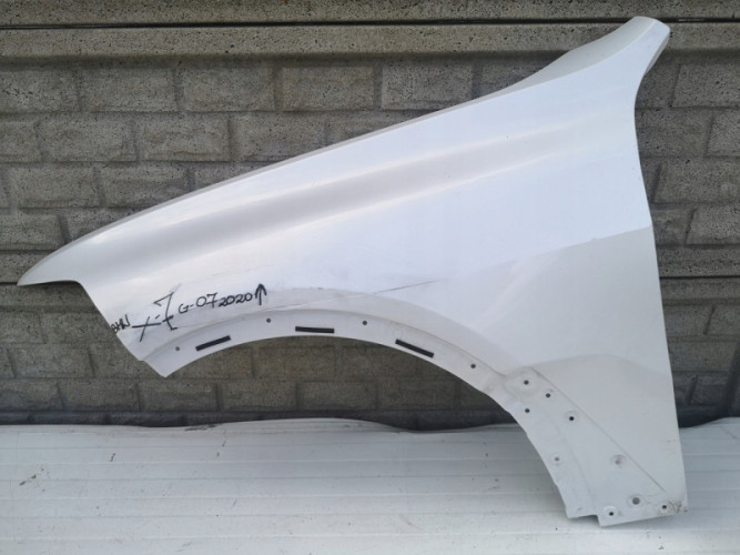 BMW X7 G07 2020 BŁOTNIK PRZEDNI LEWY