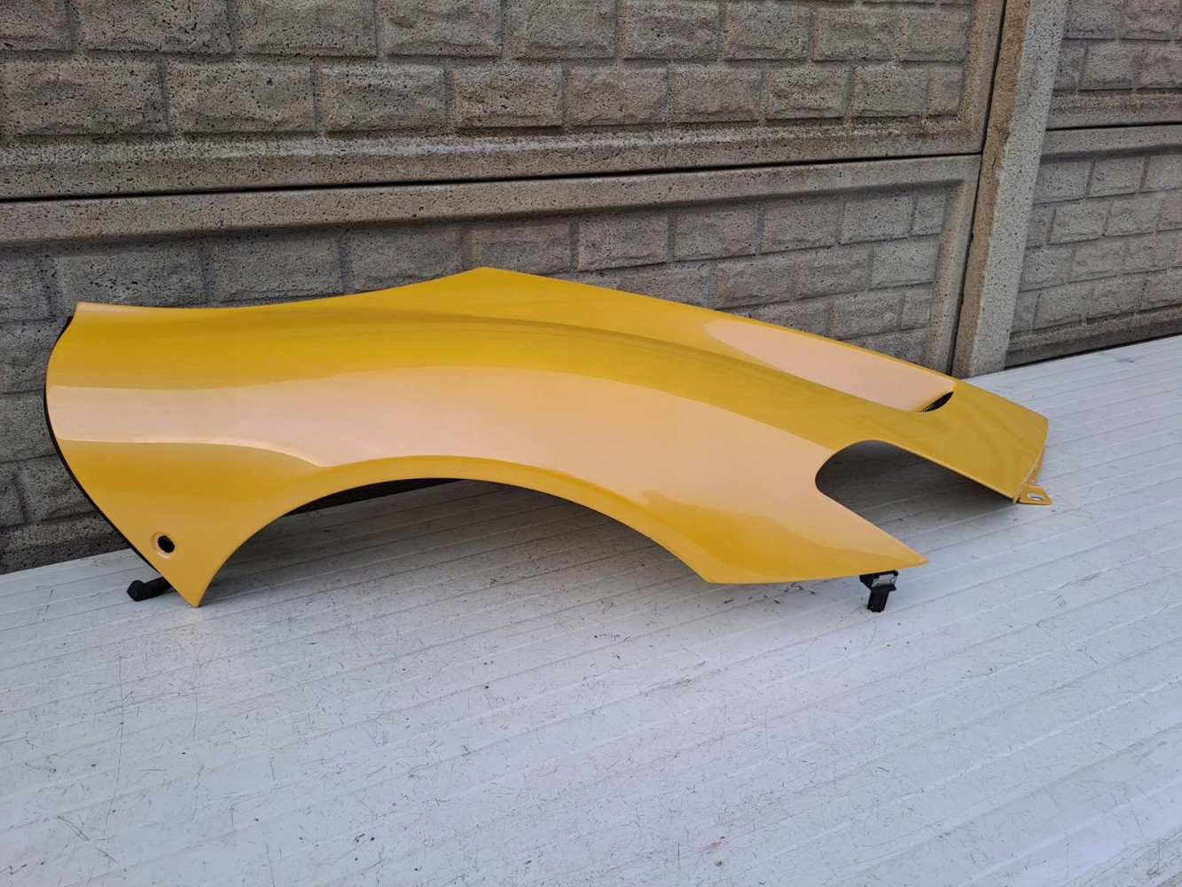 MASERATI MC20 MC-20 BŁOTNIK PRAWY LEWY PRZEDNI - (14304868985)