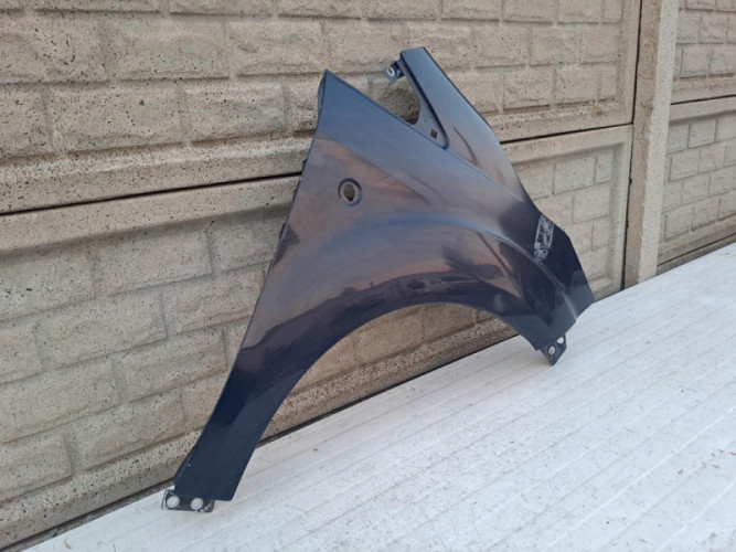 FORD TOURNEO COURIER 14-20 BŁOTNIK PRZEDNI PRAWY - (14315983046)