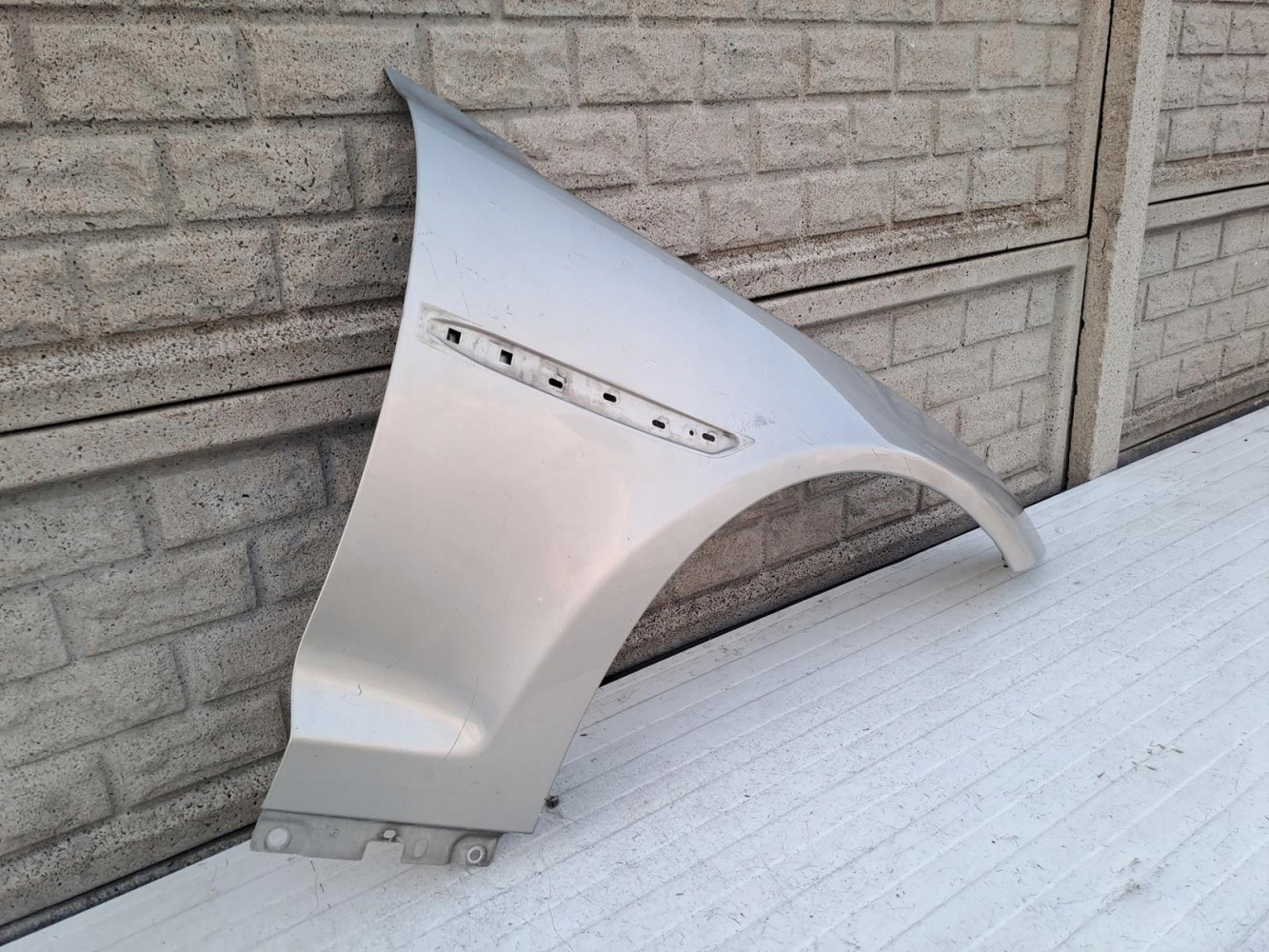 JAGUAR XJ X351 09-19 BŁOTNIK PRZEDNI PRAWY - (14333426875)