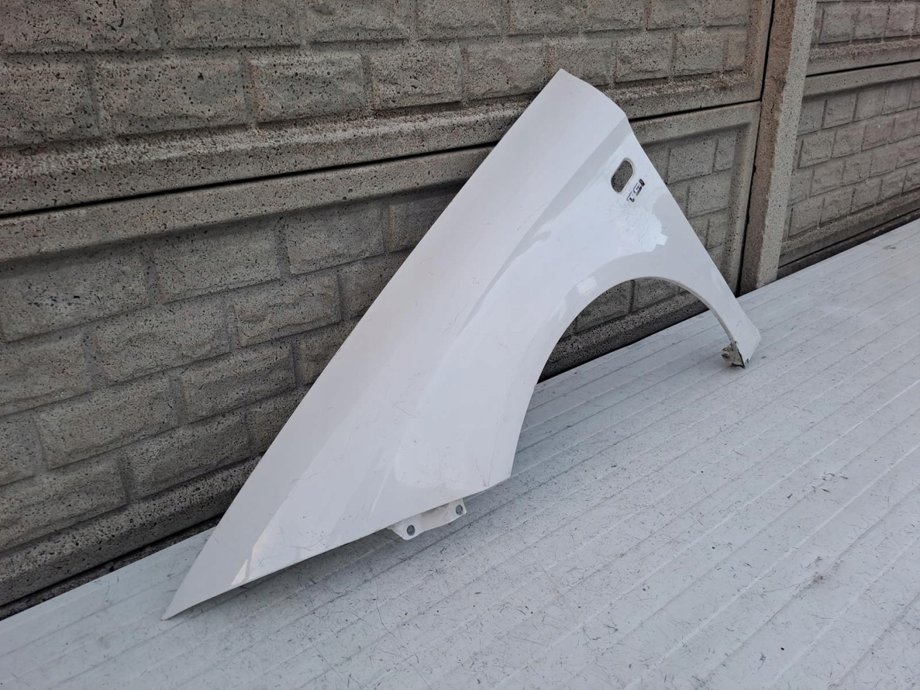 SEAT LEON 2 II 2005-2013 BŁOTNIK PRZEDNI LEWY - (14353549993)
