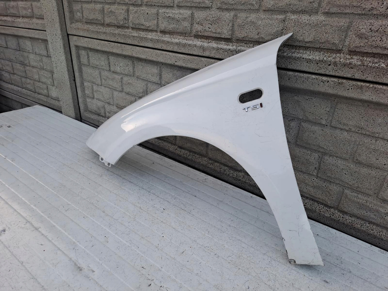 SEAT LEON 2 II 2005-2013 BŁOTNIK PRZEDNI LEWY - (14353549993)