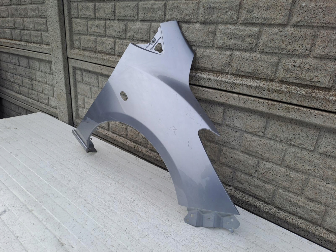 MAZDA 2 II 2007-2015 BŁOTNIK PRAWY PRZEDNI - (14363236058)