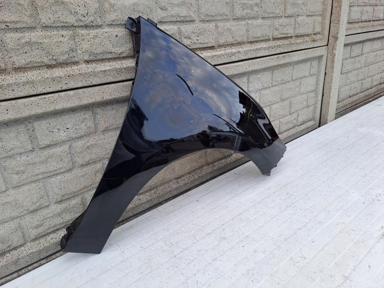 RENAULT SCENIC III 3 2008-2012 BŁOTNIK PRAWY PRZÓD - (14375720120)