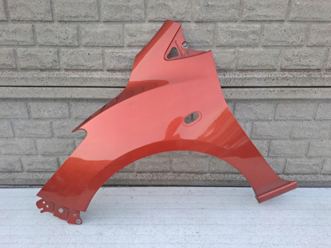 MAZDA 2 II 2007-2015 BŁOTNIK LEWY PRZEDNI - (14375910714)