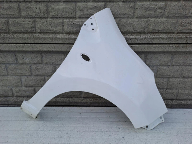 NISSAN PIXO SUZUKI ALTO BŁOTNIK PRAWY PRZEDNI - (14375996498)