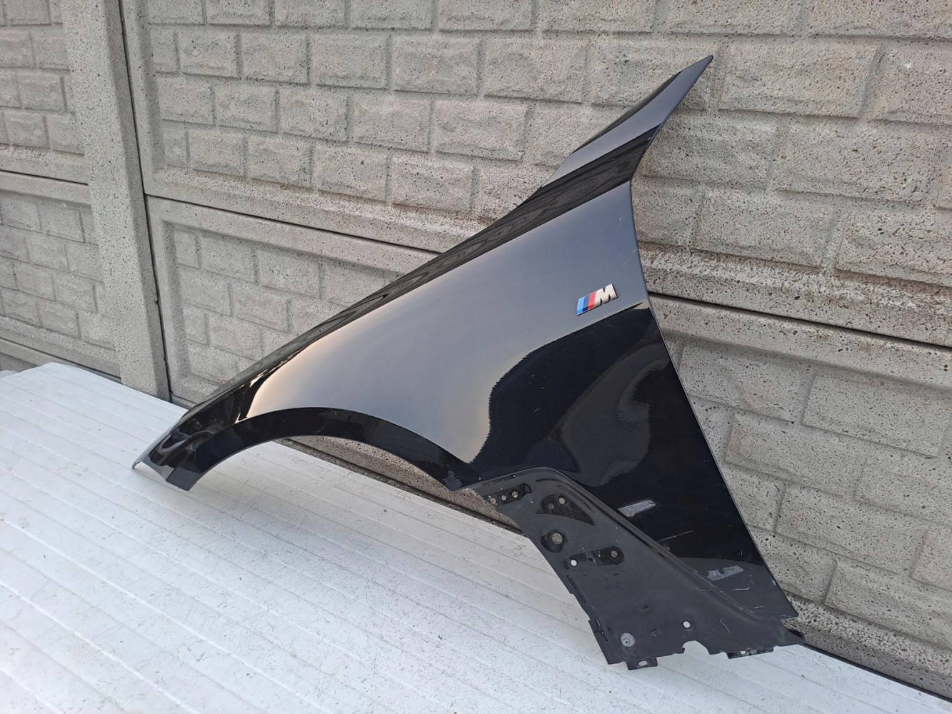 BMW I4 i4 G24 G26 GRAN COUPE BŁOTNIK LEWY - (14382409750)