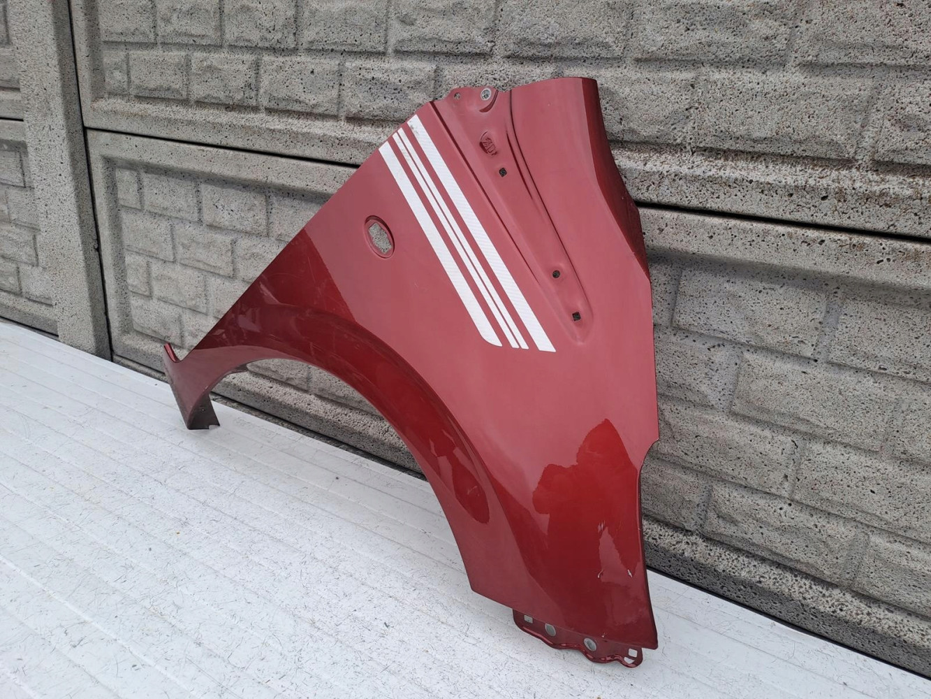 PEUGEOT 108 2014-2021 BŁOTNIK PRAWY PRZEDNI - (14383180900)