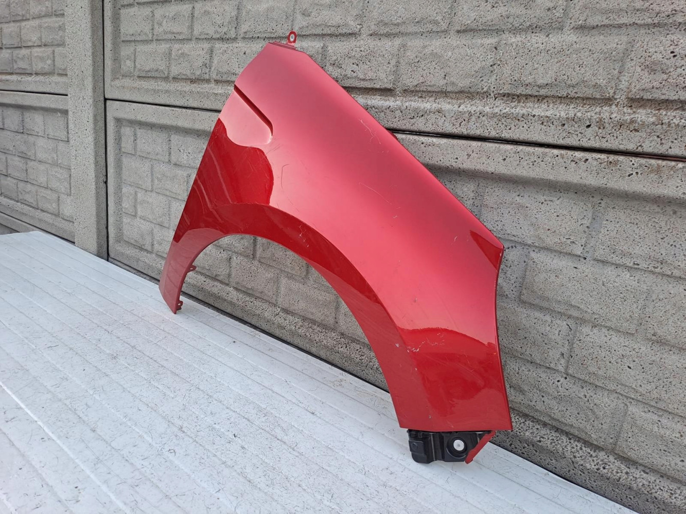 RENAULT CLIO 5 V 19-23 BŁOTNIK PRZEDNI PRAWY - (14409687632)