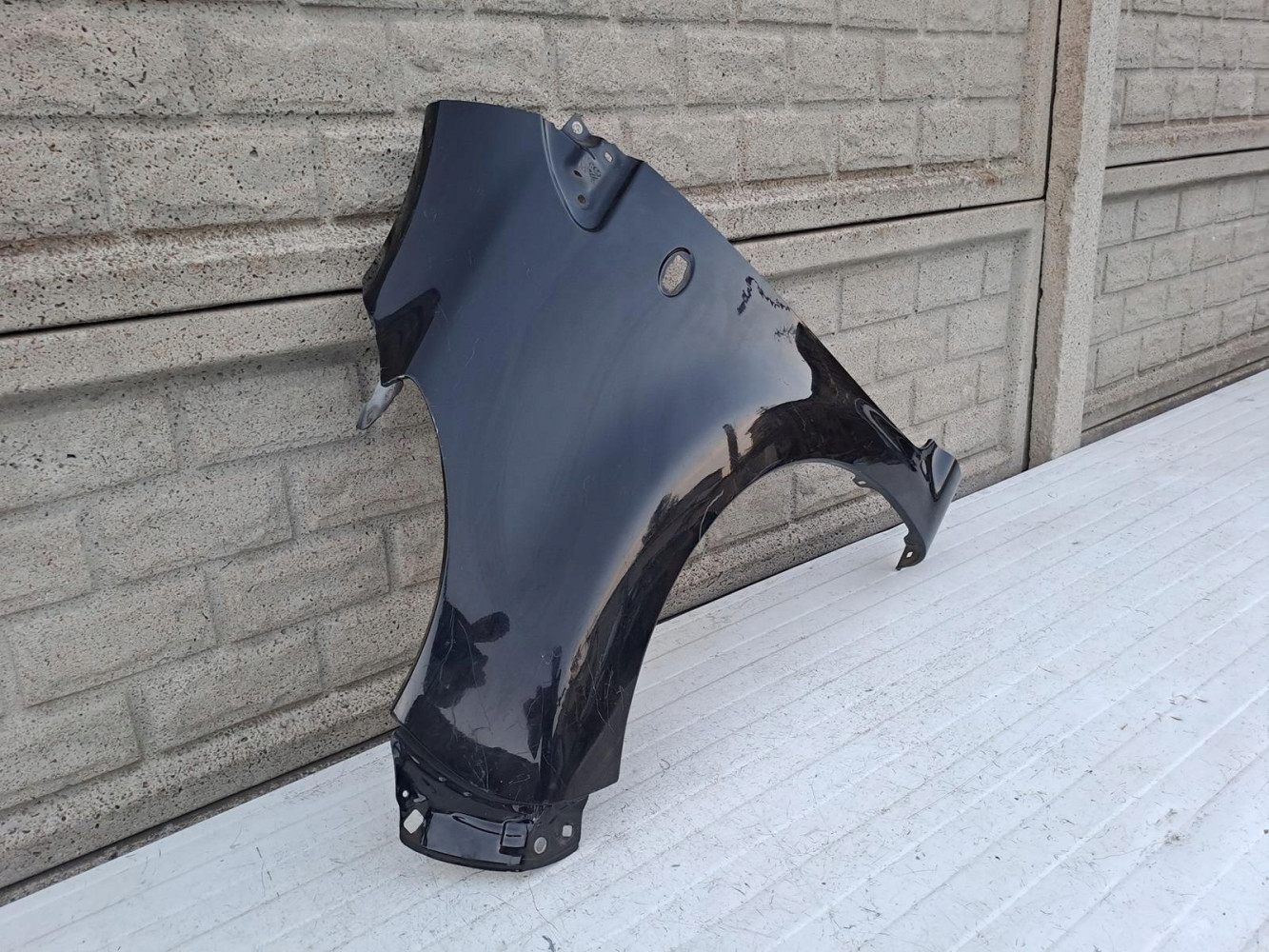 CITROEN C1 PEUGEOT 107 05-15 BŁOTNIK PRZEDNI LEWY - (14409849767)