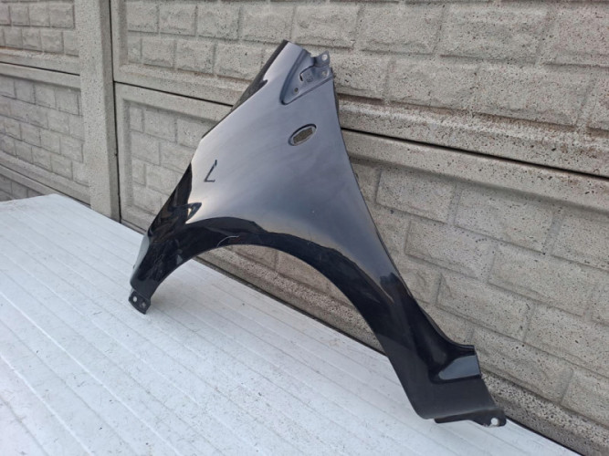 CITROEN C1 PEUGEOT 107 05-15 BŁOTNIK PRZEDNI LEWY - (14409849767)