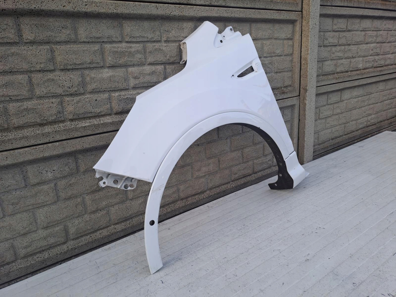 FORD KUGA 2 MK2 14-20 BŁOTNIK LEWY PRZEDNI - (14442846118)