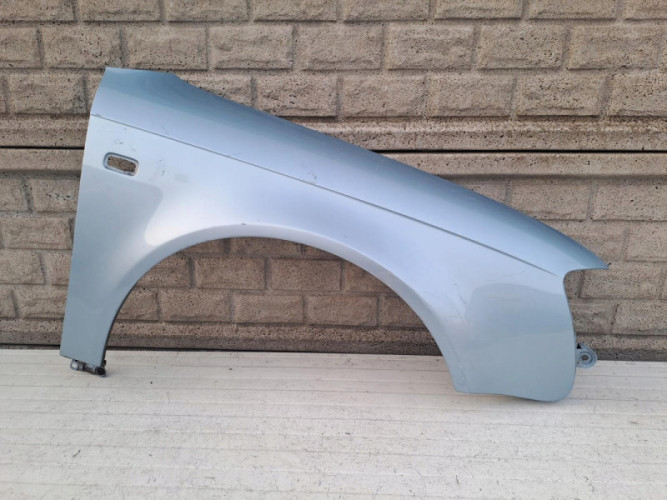 BŁOTNIK PRZEDNI PRAWY AUDI A4 B7 8E0 2005-2009 - (14442912337)