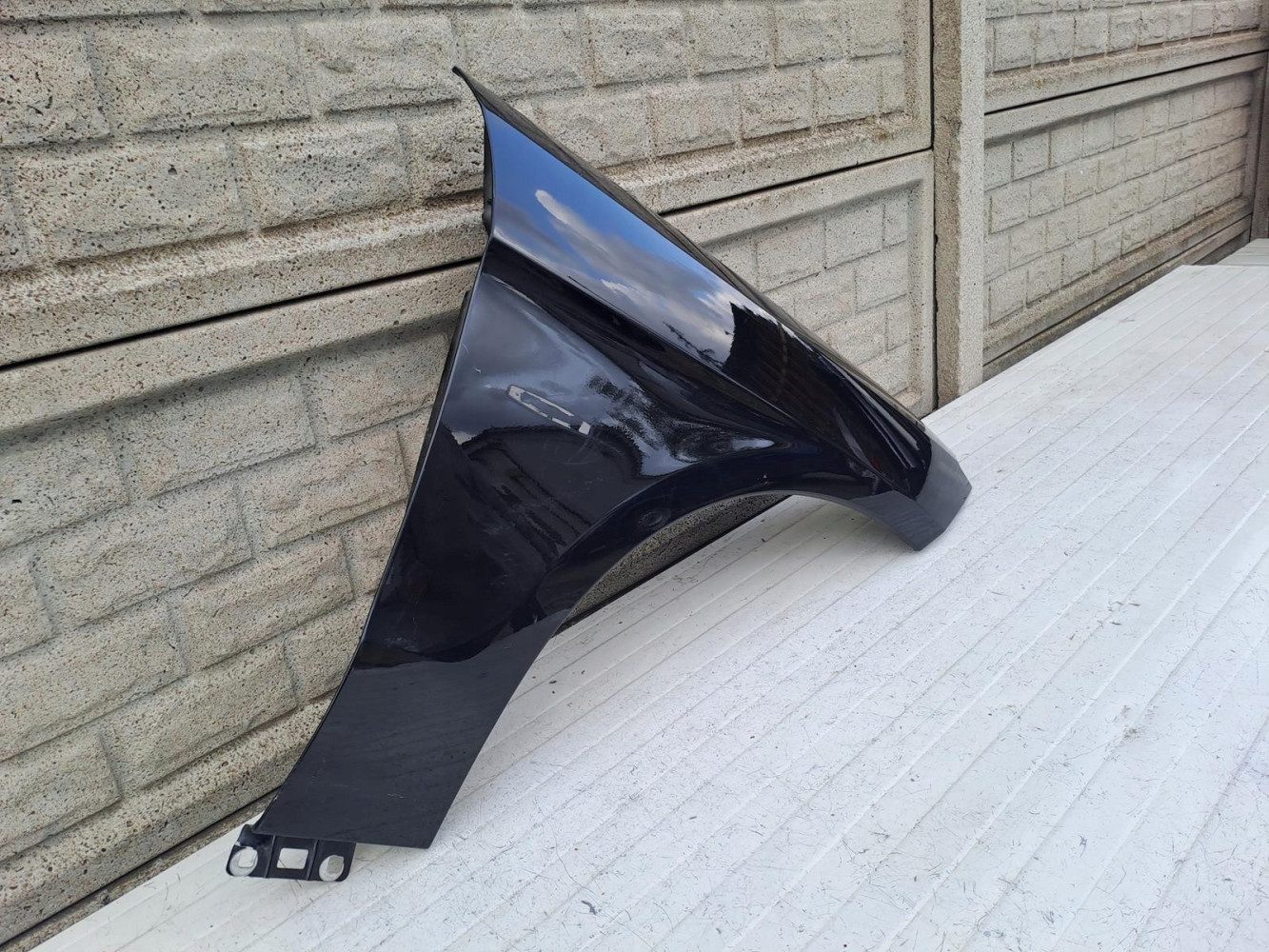 MERCEDES ML W166 BLOTNIK PRAWY PRZEDNI - (14448397139)