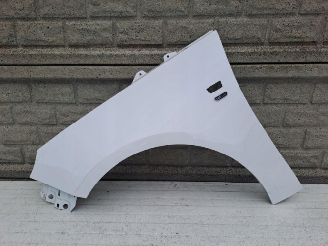 OPEL ADAM BŁOTNIK PRZEDNI LEWY - (14448490610)