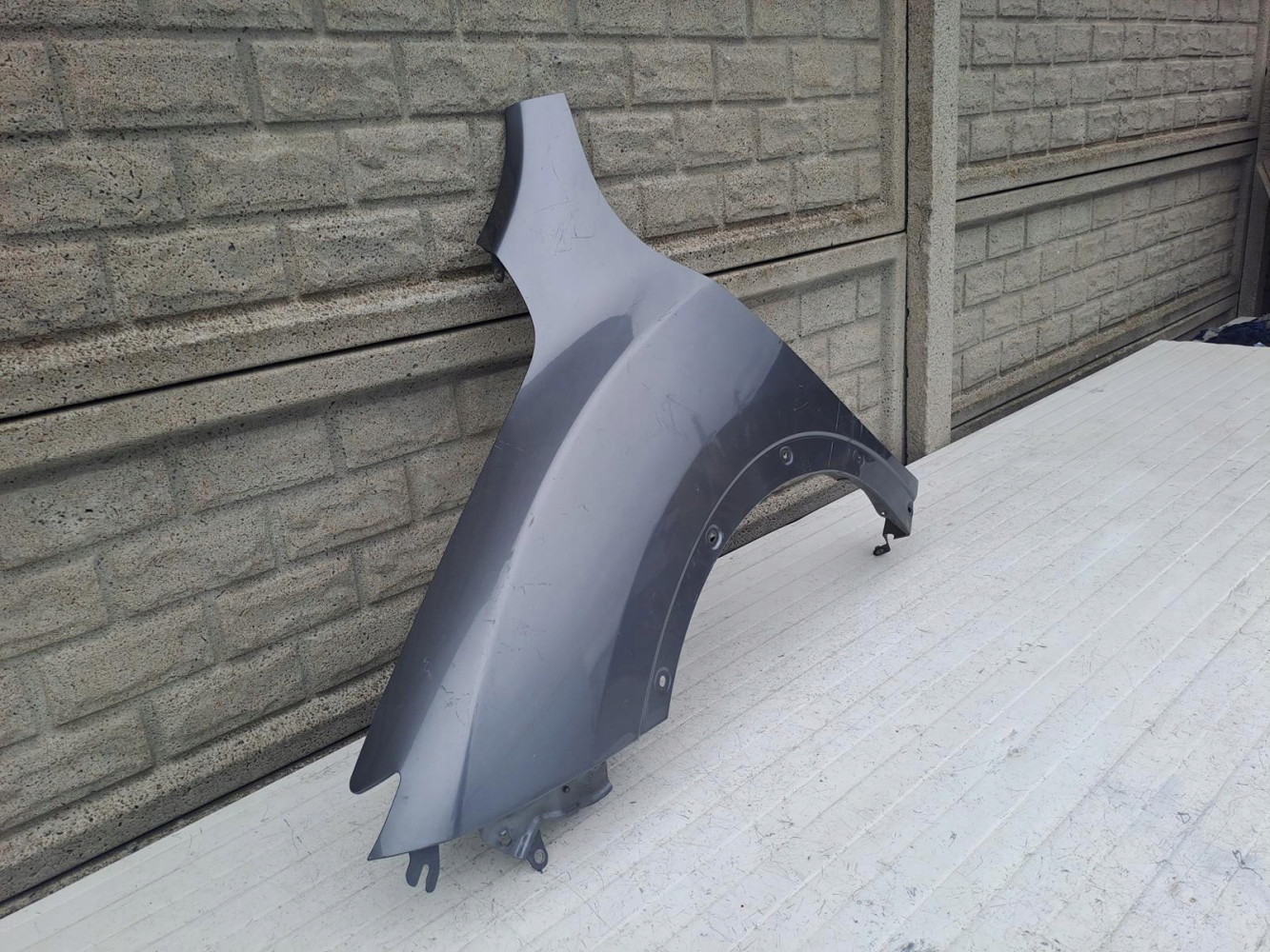 NISSAN JUKE 14-19 LIFT BŁOTNIK LEWY PRZEDNI - (14454740385)