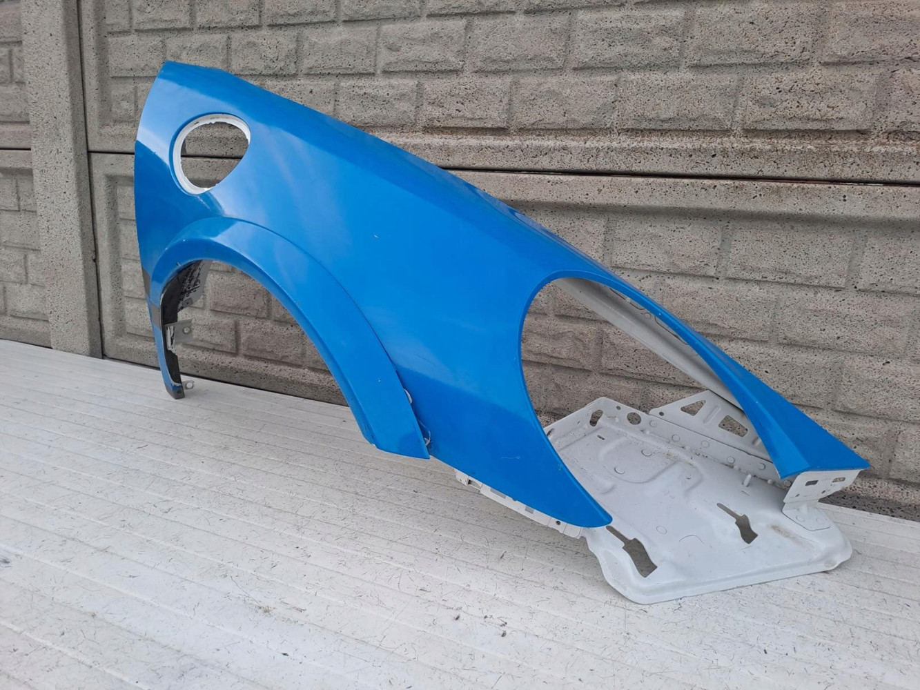 PORSCHE CARRERA 911 991 GT3 BŁOTNIK PRAWY PRZEDNI - (14461057111)