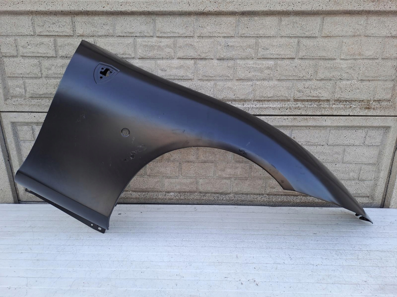 FERRARI ROMA 985882963 BŁOTNIK PRAWY PRZEDNI - (14461174675)