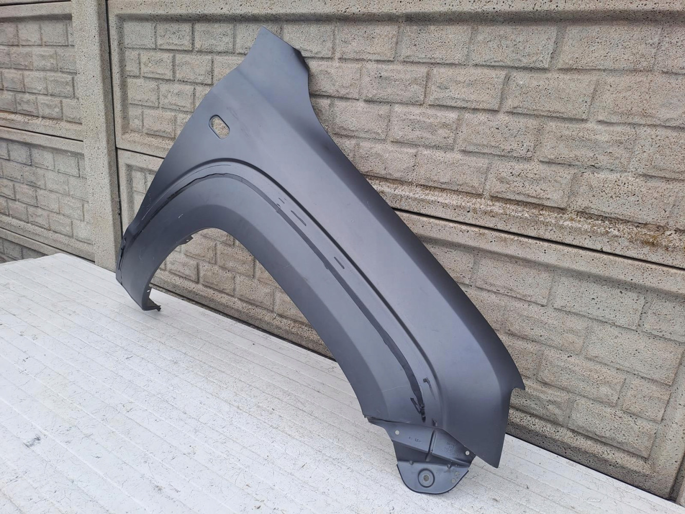 VW AMAROK 2H0 2016-2022 LIFT BŁOTNIK PRAWY PRZEDNI - (14487718820)