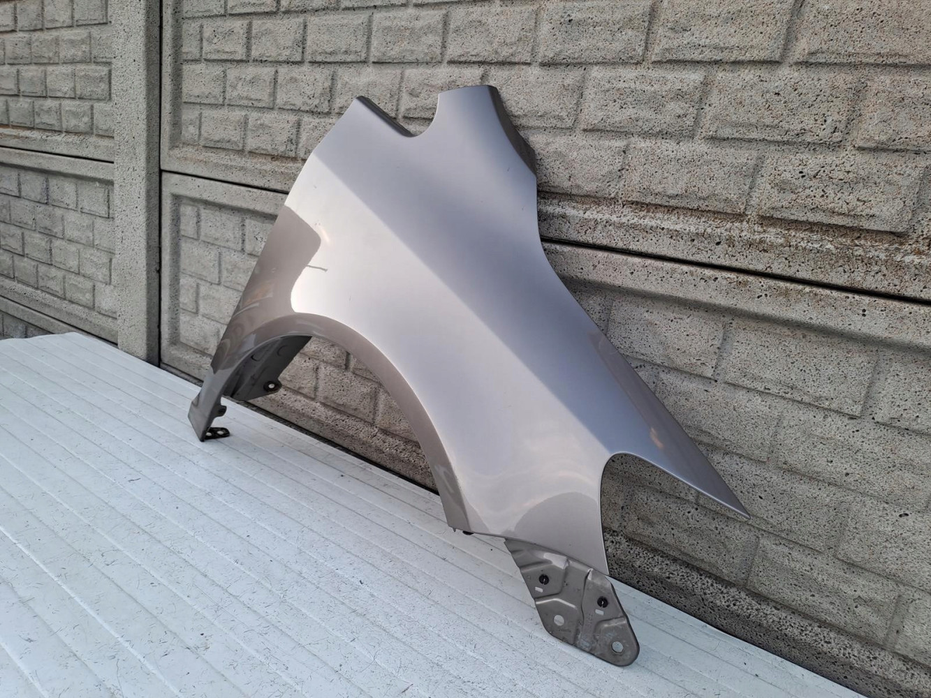 VW GOLF 5 6 + PLUS 04-17 BŁOTNIK PRAWY PRZÓD - (14548655260)