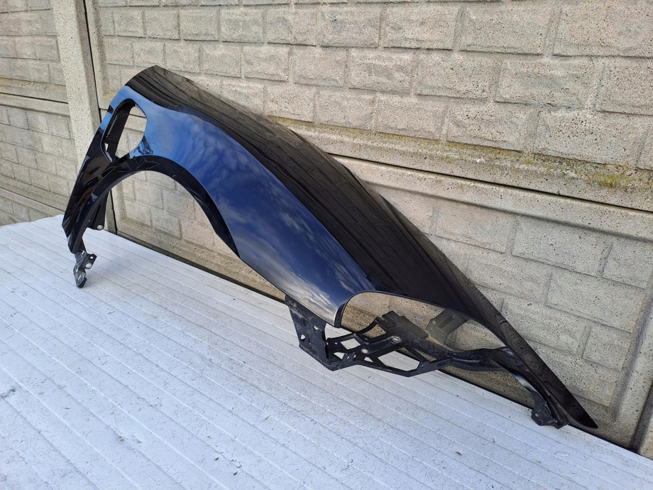 PORSCHE TAYCAN 9J1 9 J BŁOTNIK PRZEDNI PRAWY - (14594440061)