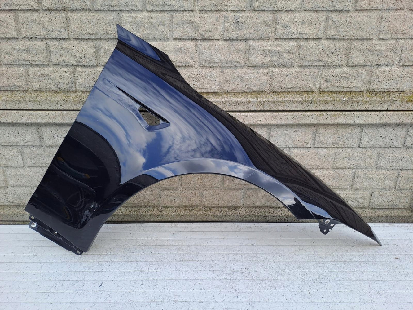 TESLA MODEL S BŁOTNIK PRAWY PRZEDNI - (14594537435)
