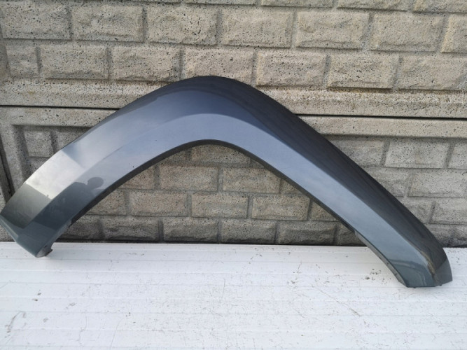 VW AMAROK LISTWA PRAWA PRZEDNIA