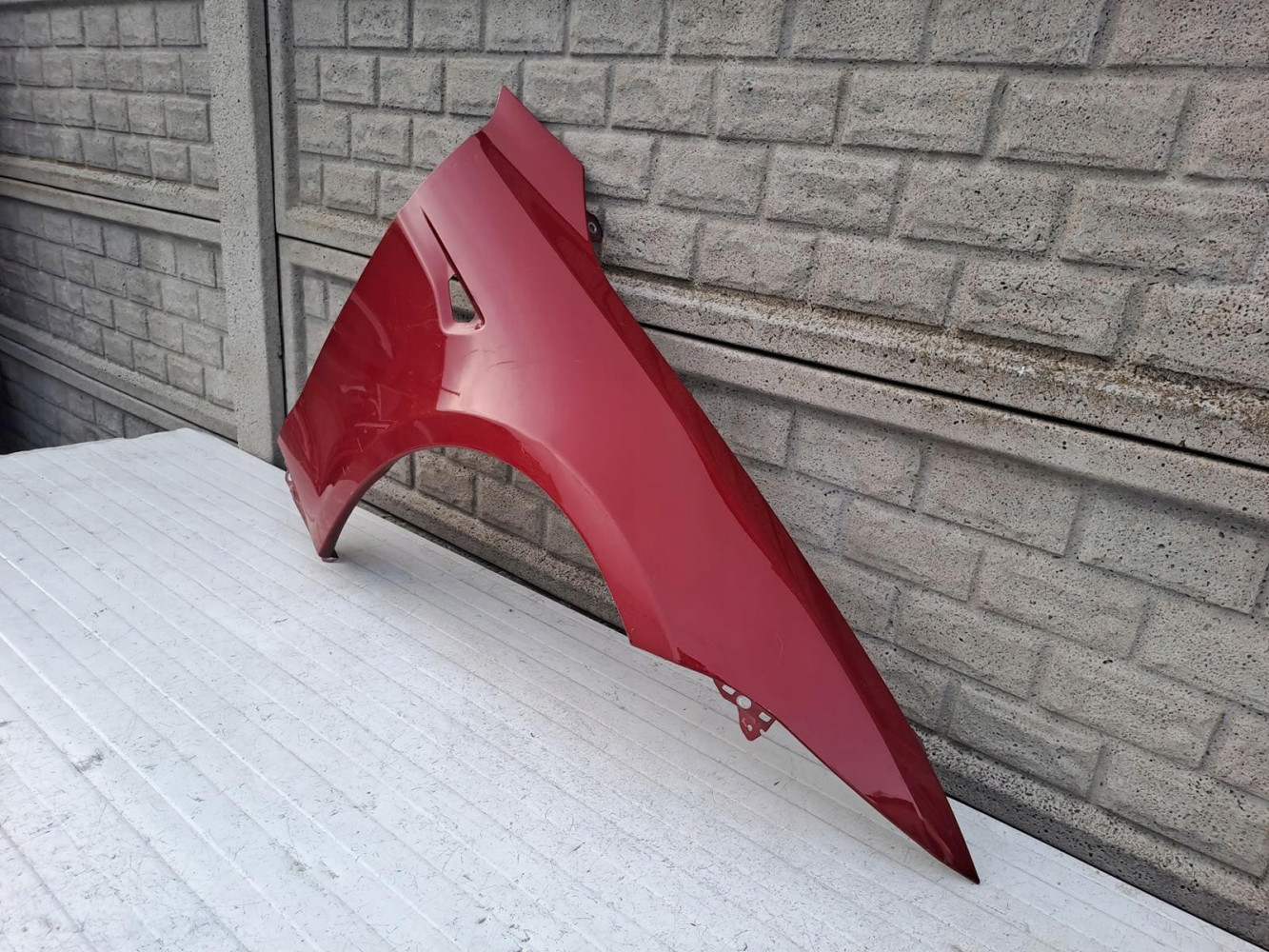 TESLA MODEL S BŁOTNIK PRAWY PRZEDNI - (14614851295)