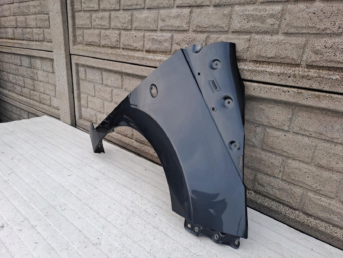 TOYOTA AYGO 2 2014-2022 BŁOTNIK PRAWY PRZEDNI - (14622058377)
