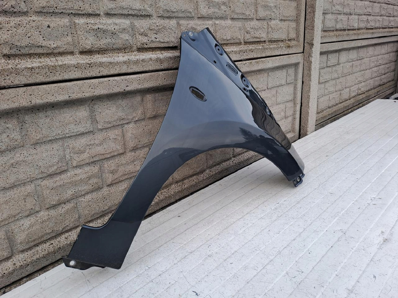 TOYOTA AYGO 2 2014-2022 BŁOTNIK PRAWY PRZEDNI - (14622058377)