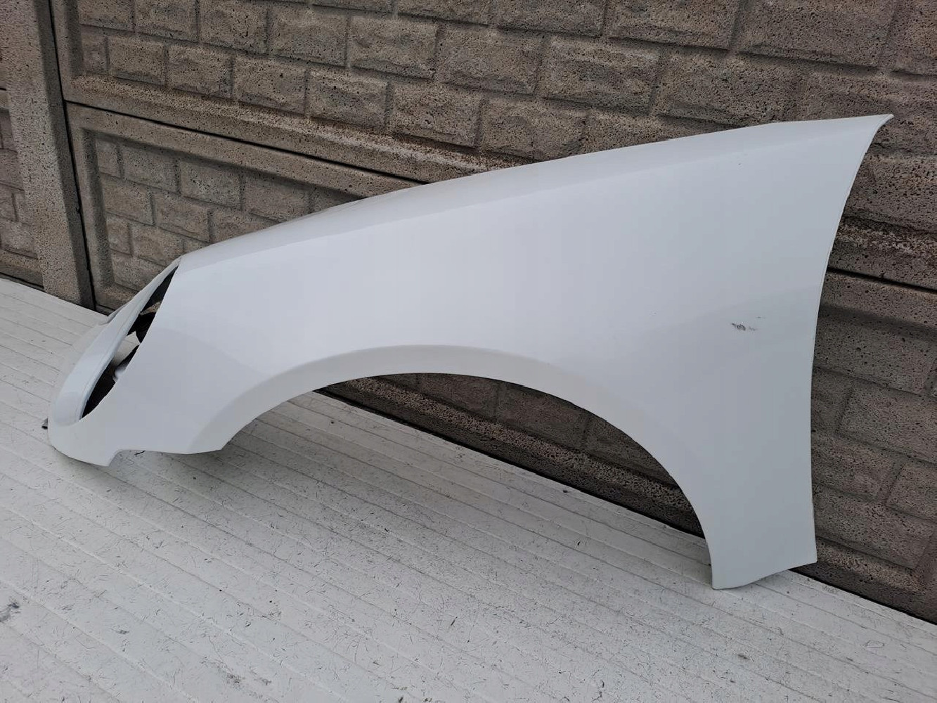 PORSCHE CARRERA 911 992 BŁOTNIK LEWY PRZEDNI - (14622067452)