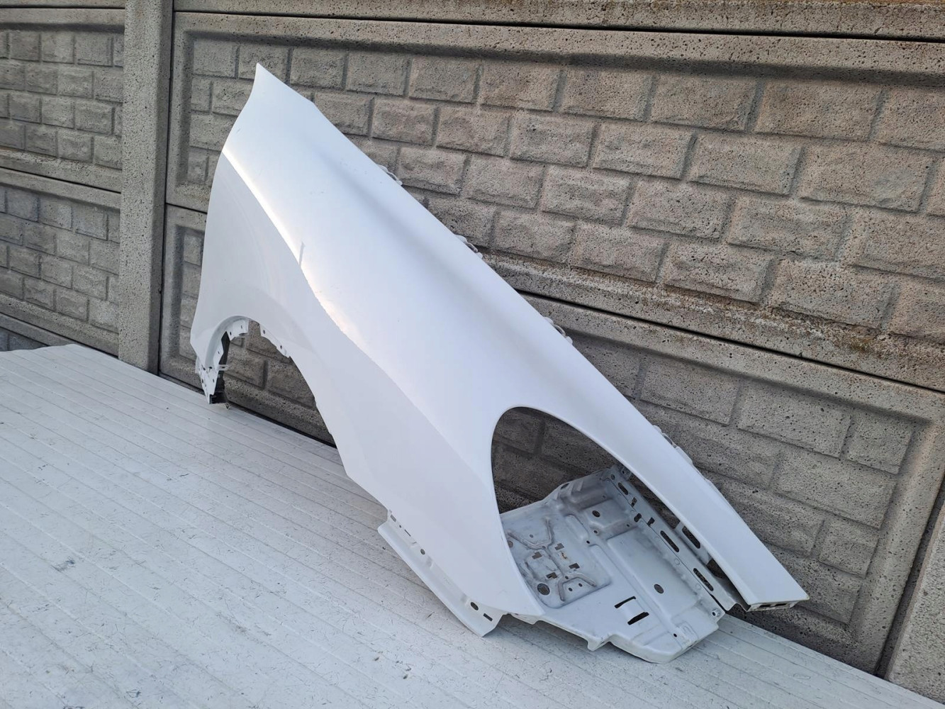 PORSCHE CAYENNE 2010-2014 BŁOTNIK PRZEDNI PRAWY - (14644965809)