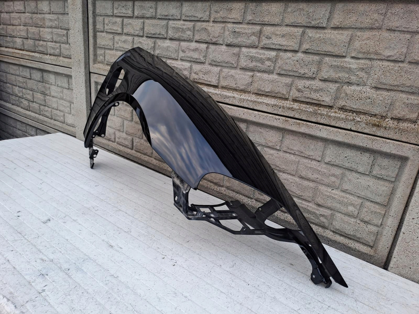 PORSCHE TAYCAN 9J1 9 J BŁOTNIK PRZEDNI PRAWY - (14827115536)
