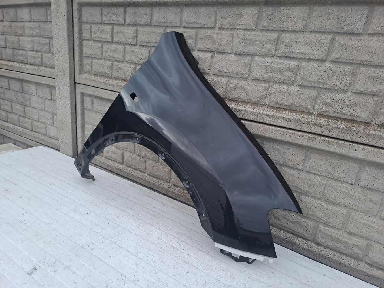 NISSAN QASHQAI 10-13 LIFT BŁOTNIK PRAWY PRZÓD - (14832868100)