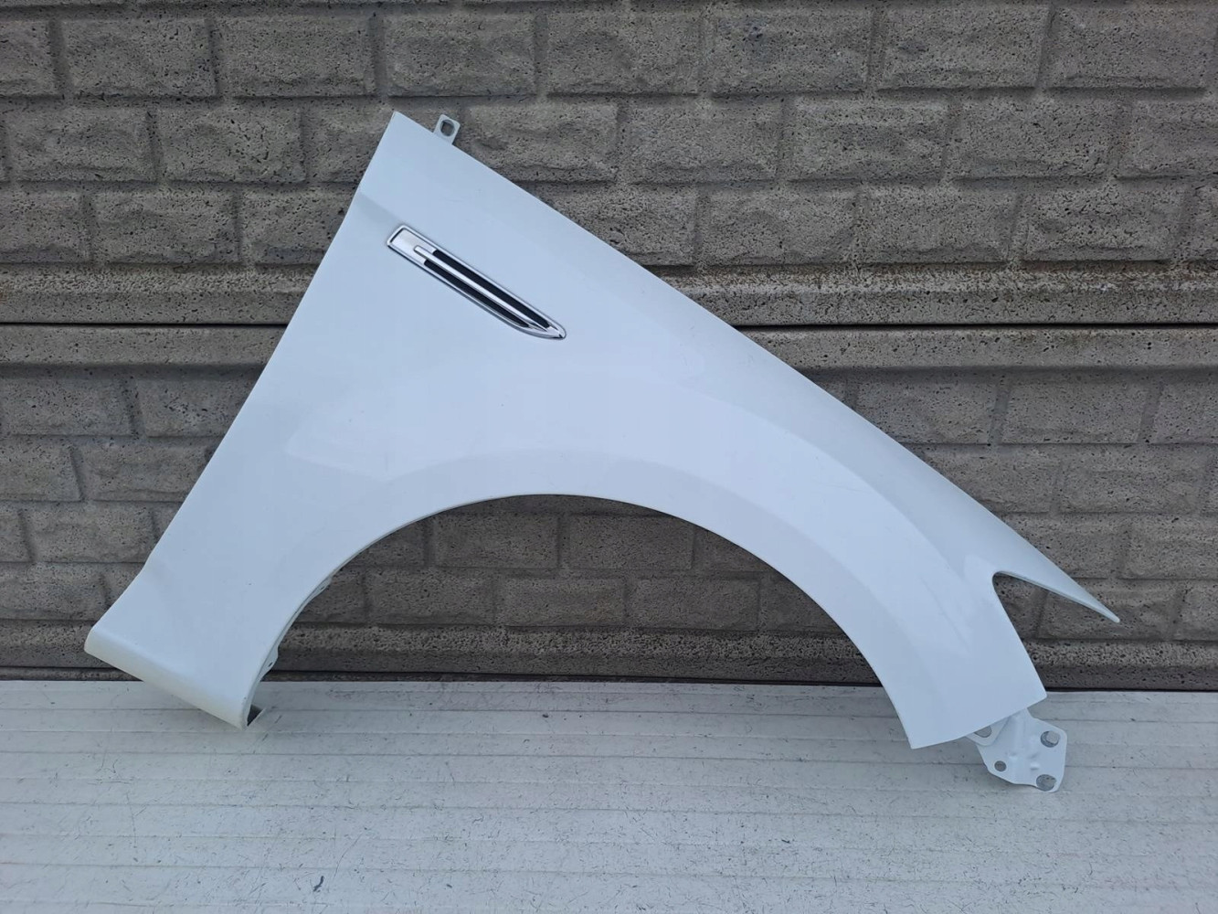 FORD MONDEO MK4 2007-2015 BŁOTNIK PRAWY PRZEDNI - (14832971693)
