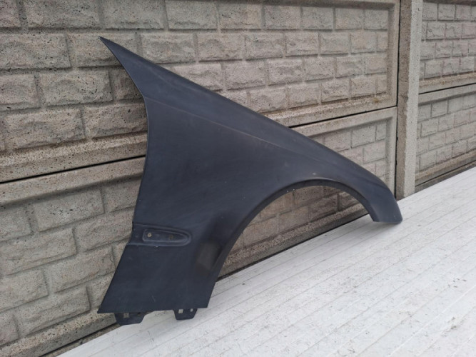BŁOTNIK PRAWY MERCEDES E KLASA W211 2002 - 2009 - (14833320125)