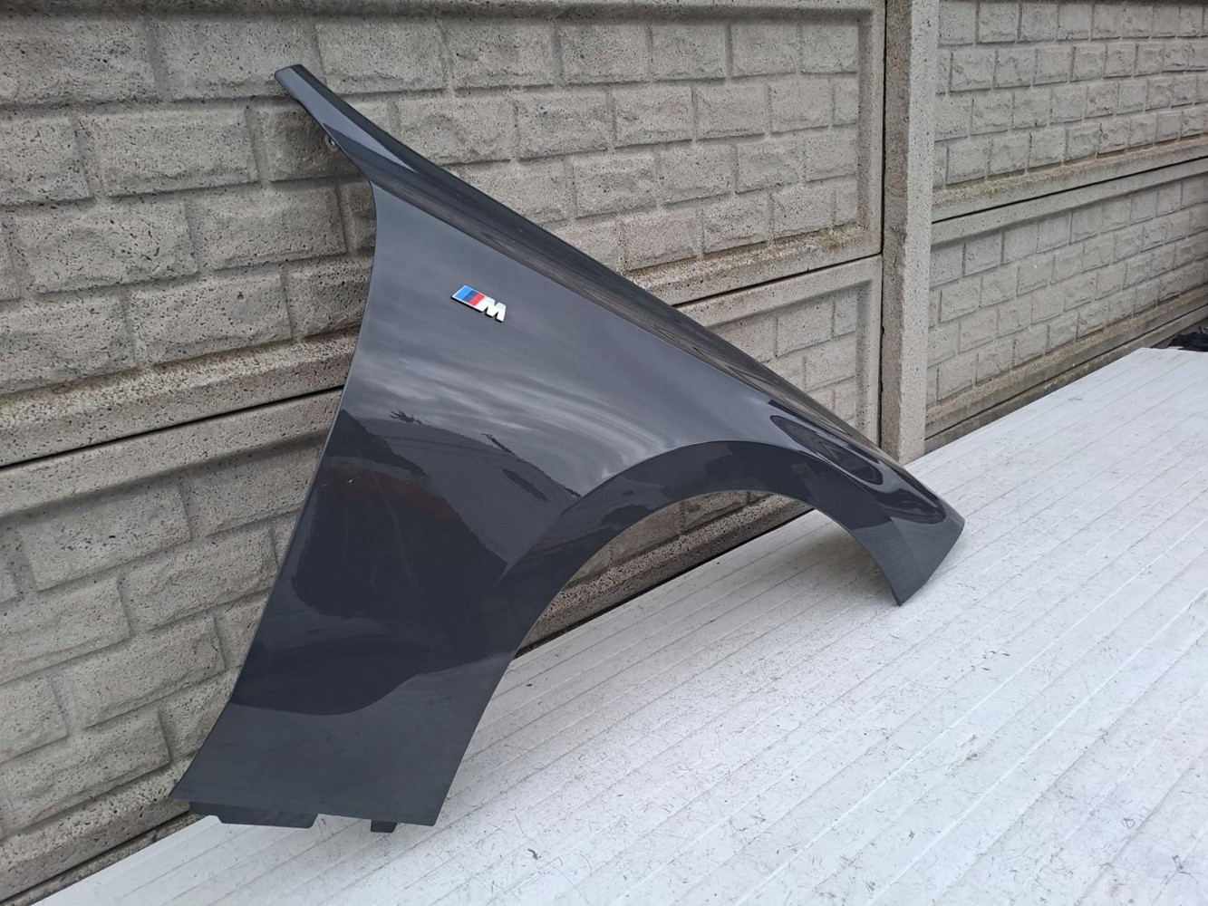 BMW 7 G70 2022- BŁOTNIK PRZEDNI PRAWY - (14840922706)