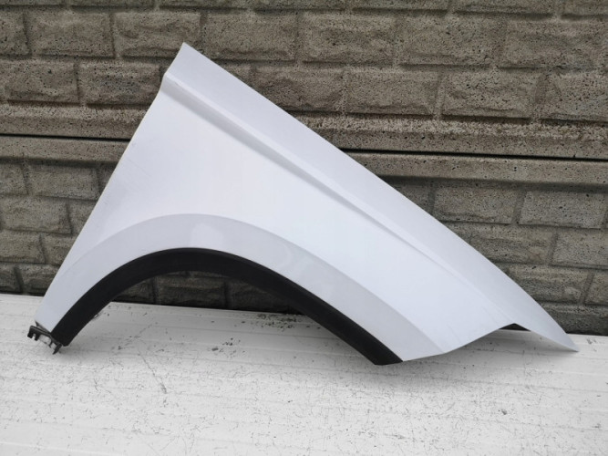 SEAT ATECA 2016 - 2019 BŁOTNIK PRZEDNI PRAWY
